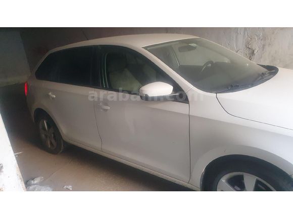Sahibinden Skoda Rapid 1.2 TSI GreenTec Ambition 2016 Model