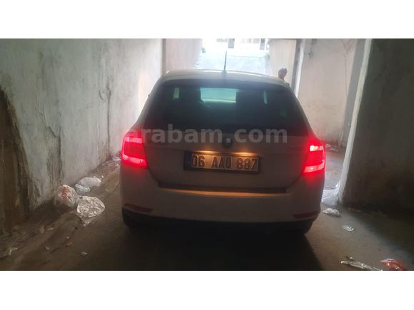 Sahibinden Skoda Rapid 1.2 TSI GreenTec Ambition 2016 Model