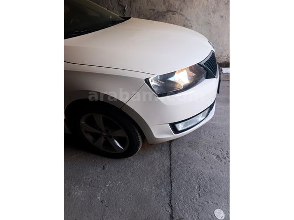 Sahibinden Skoda Rapid 1.2 TSI GreenTec Ambition 2016 Model