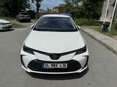 Galeriden Toyota Corolla 1.8 Hybrid Dream 2024 Model İstanbul