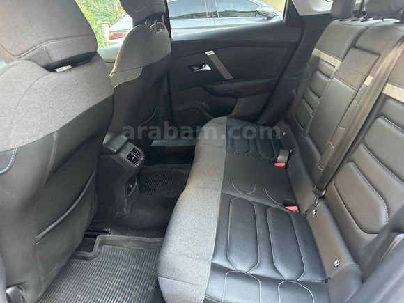 Sahibinden Citroen C4 X 1.2 PureTech Shine 2024 Model 