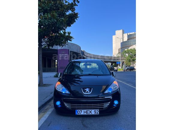 Sahibinden Peugeot 207 1.4 HDi Trendy 2011 Model