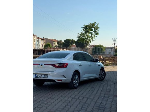 Sahibinden Renault Megane 1.3 TCe Joy 2020 Model