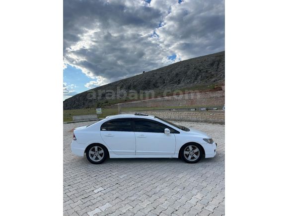Sahibinden Honda Civic 1.6i VTEC Elegance 2011 Model