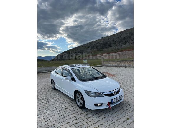 Sahibinden Honda Civic 1.6i VTEC Elegance 2011 Model
