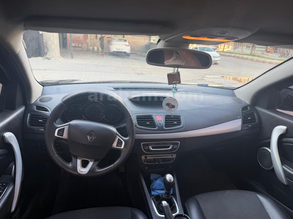 Sahibinden Renault Fluence 1.5 dCi Dynamique 2012 Model