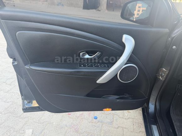 Sahibinden Renault Fluence 1.5 dCi Dynamique 2012 Model