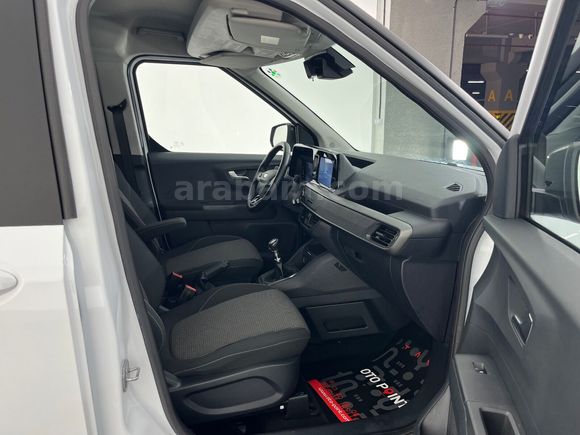 otomobil Ford Tourneo Courier 1.5 EcoBlue Deluxe