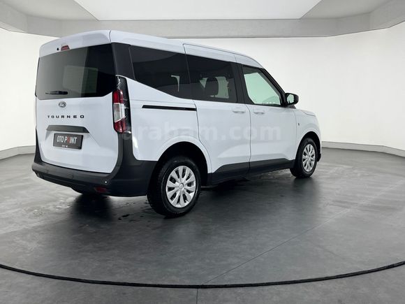 otomobil Ford Tourneo Courier 1.5 EcoBlue Deluxe