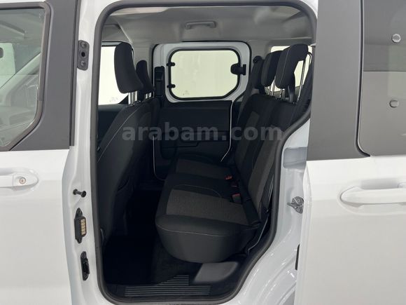 otomobil Ford Tourneo Courier 1.5 EcoBlue Deluxe