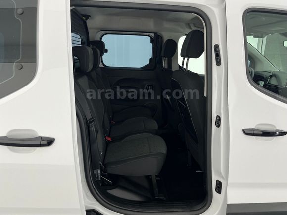 otomobil Opel Combo 1.5 D Essential