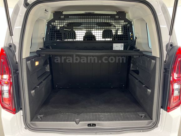 otomobil Opel Combo 1.5 D Essential