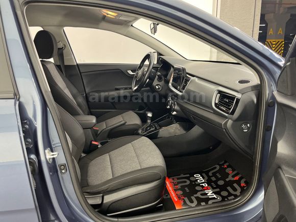 otomobil Kia Stonic 1.4 MPI Cool
