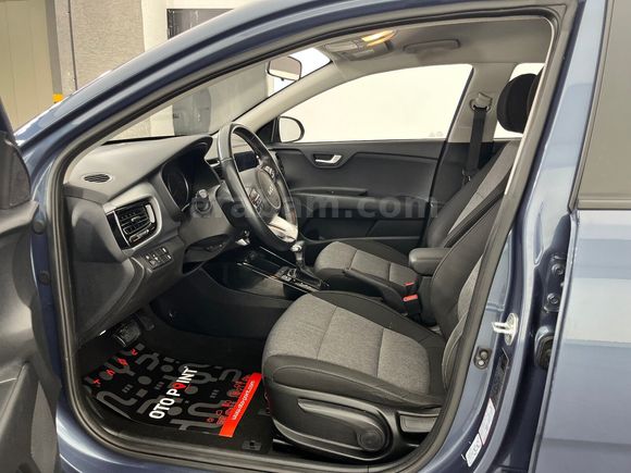 otomobil Kia Stonic 1.4 MPI Cool