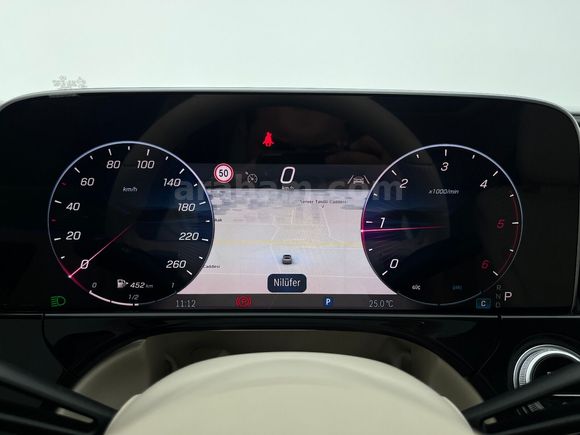 otomobil Mercedes-Benz E Serisi E 220 d Edition 1 Exclusive 4Matic