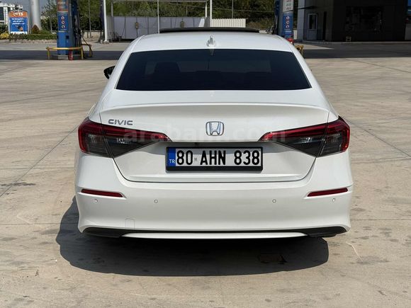 Sahibinden Honda Civic 1.5 i-VTEC Eco Executive Plus 2023 Model 