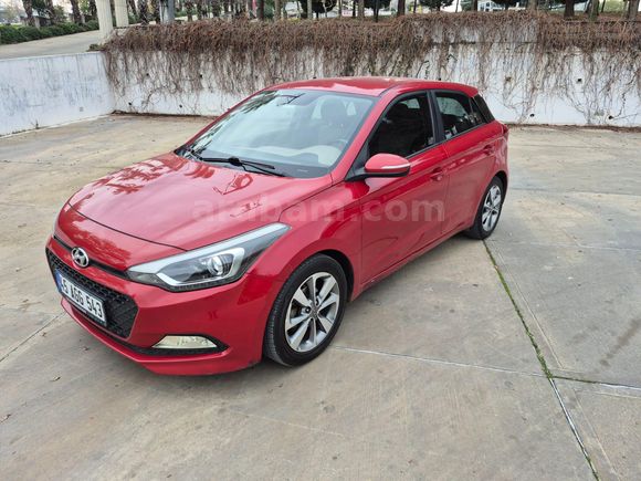 Sahibinden Hyundai i20 1.2 MPI Style 2015 Model