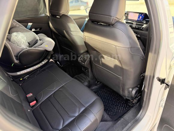 Sahibinden Citroen e-C4 X Shine Bold 2023 Model  65.000 km Beyaz