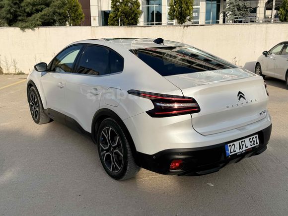 Sahibinden Citroen e-C4 X Shine Bold 2023 Model  65.000 km Beyaz