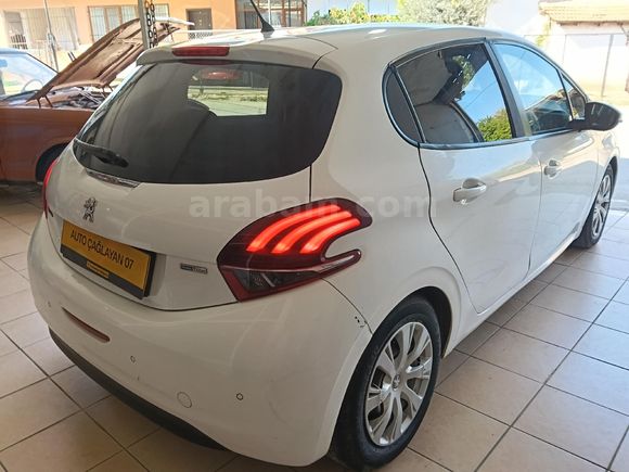 Peugeot 208 1.2 PureTech Active 2017 Model Antalya
