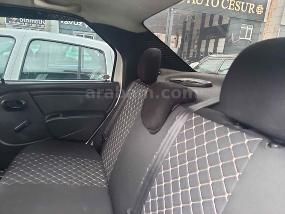 Sahibinden Dacia Logan 1.5 dCi Black Line 2012 Model 