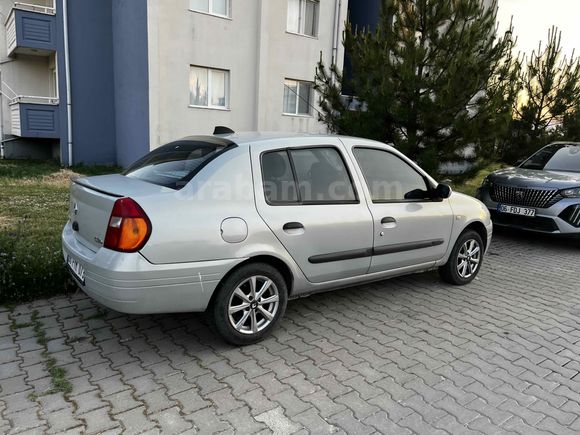 Sahibinden Renault Clio 1.4 RNA 2000 Model 