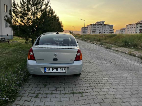 Sahibinden Renault Clio 1.4 RNA 2000 Model 