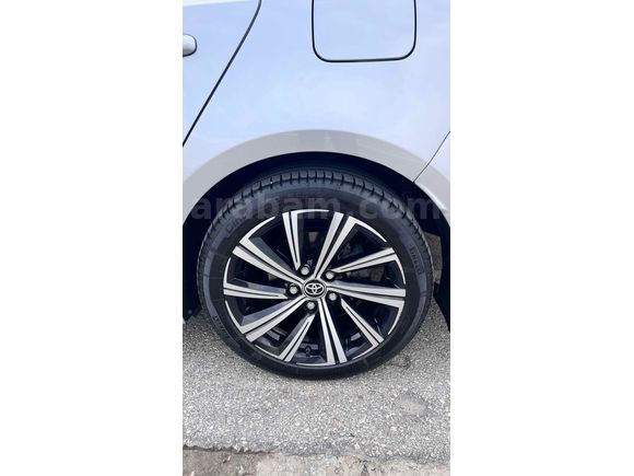 Sahibinden Toyota Corolla 1.5 Flame X-Pack 2022 Model 