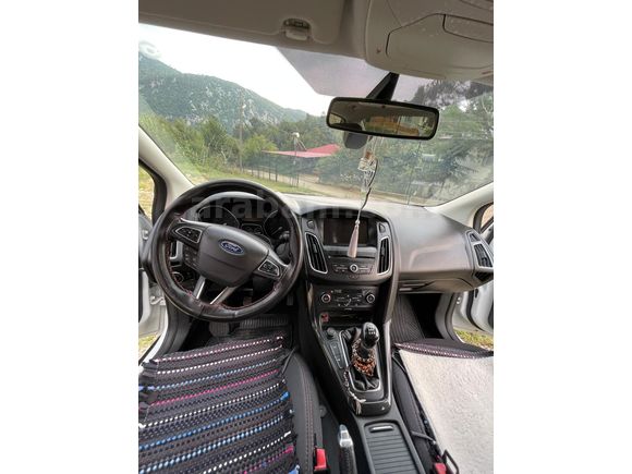 Sahibinden Ford Focus 1.6 Ti-VCT Titanium 2015 Model