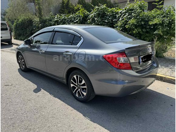 Sahibinden Honda Civic 1.6i VTEC Elegance 2015 Model 