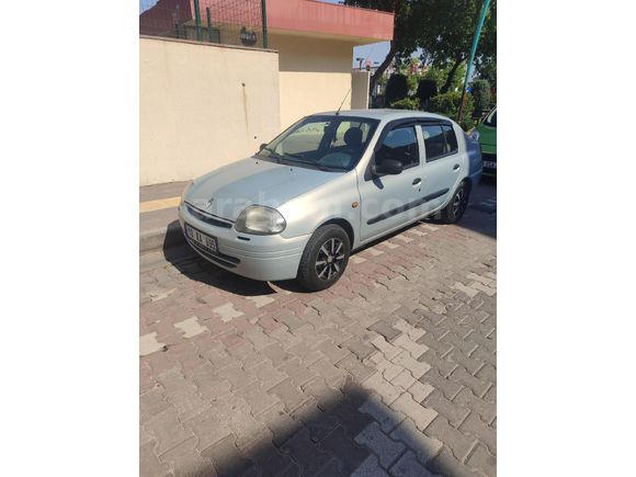 Sahibinden Renault Clio 1.4 RNA 2001 Model İzmir