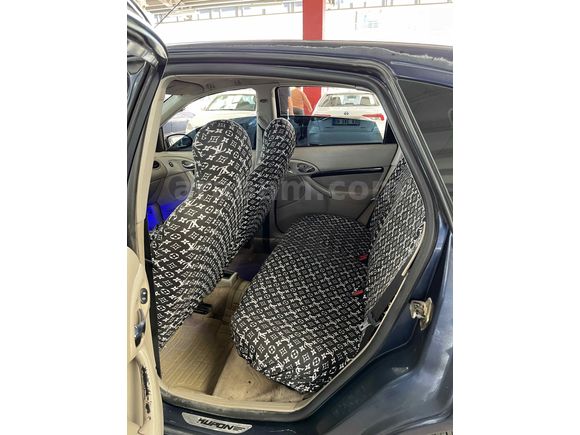 Sahibinden Ford Focus 1.6 Ghia 2005 Model 