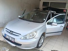 Peugeot 307 SW 1.6 Pack  Cam Tavan Dijital    Klima Antalya