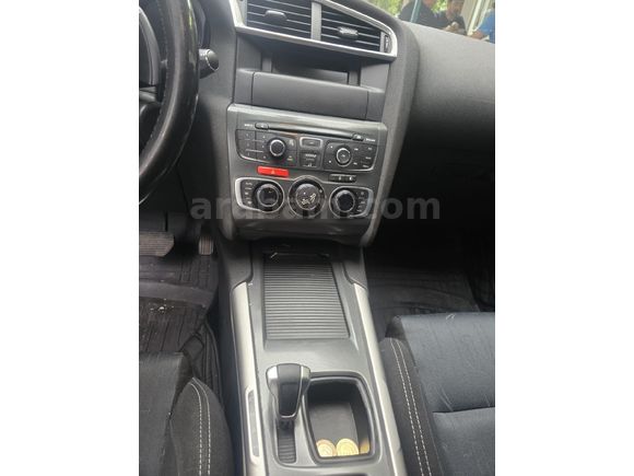 Sahibinden Citroen C4 1.6 e-HDi Confort 2012 Model