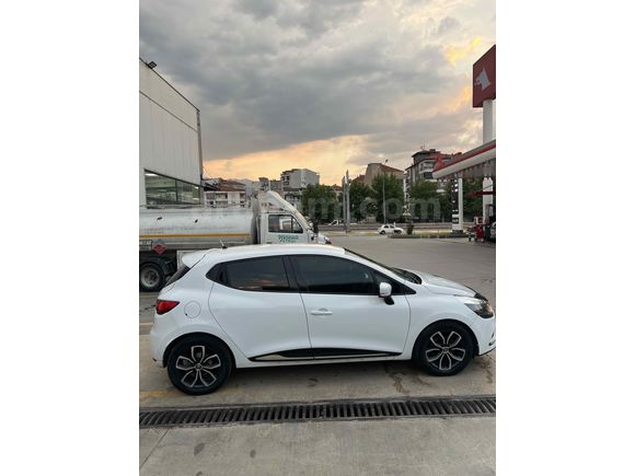 18 MODEL CLİO OTOMATİK TEMİZ 
