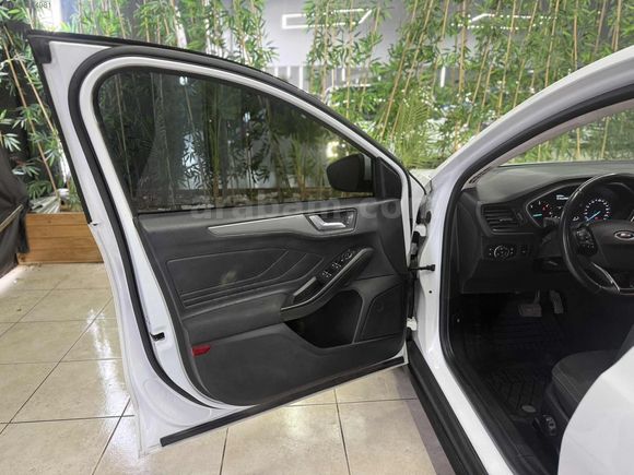 KIZIL AUTO'DAN KAPUT TAVAN BAGAJ ORJ DÜŞÜK KM DEĞİŞENSİZ