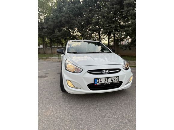 3.Sahibinden Hyundai Accent Blue 