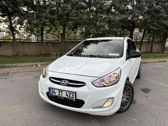 3.Sahibinden Hyundai Accent Blue 