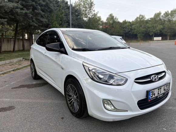 3.Sahibinden Hyundai Accent Blue 