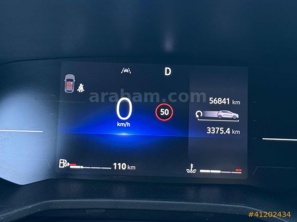 2024 MODEL 56 BİN KM DE CLİO EVOLUTİON