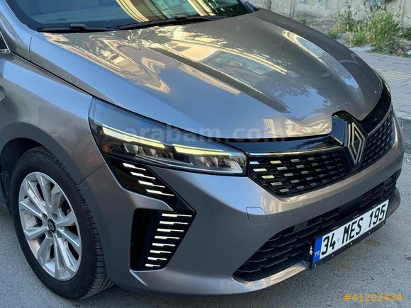 2024 MODEL 56 BİN KM DE CLİO EVOLUTİON