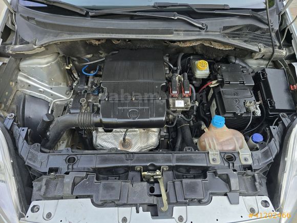 OTOMATİK 147KM PUNTO 1.4