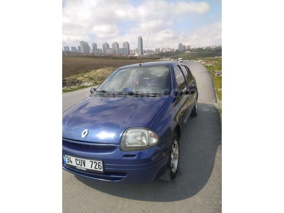 Sahibinden Renault Clio 1.4 RNA 2000 Model  236.000 km