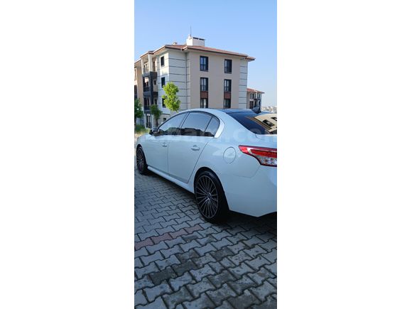 ACİL SATILIK 2013 model cam tavan sanrooflu