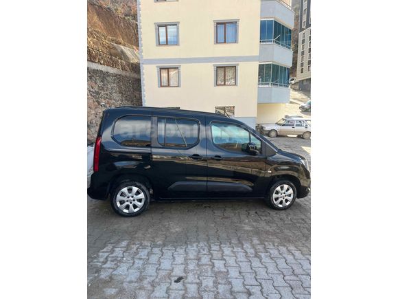 Sahibinden Opel Combo 1.5 CDTI Edition 2023 Model Gümüşhane