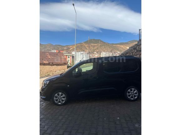 Sahibinden Opel Combo 1.5 CDTI Edition 2023 Model Gümüşhane