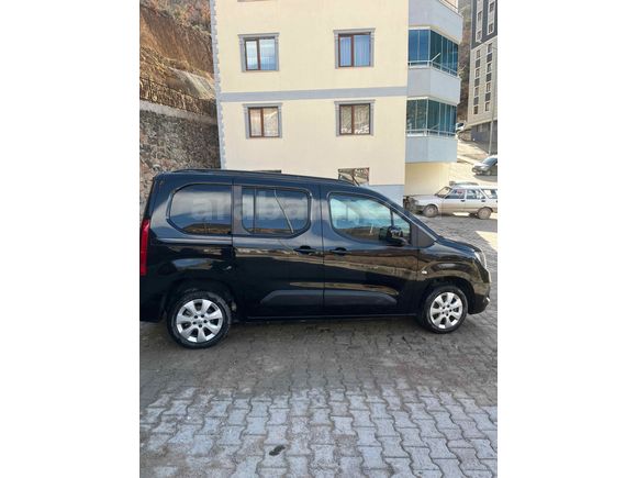 Sahibinden Opel Combo 1.5 CDTI Edition 2023 Model Gümüşhane