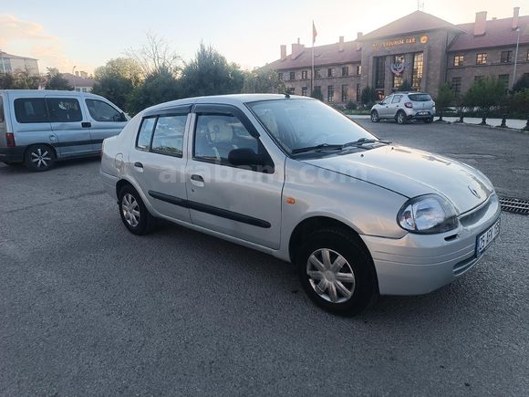 Sahibinden Renault Clio 1.4 RNA 2000 Model