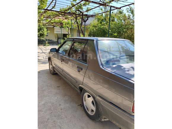 Sahibinden Renault R 9 1.4 Broadway RNi 1997 Model