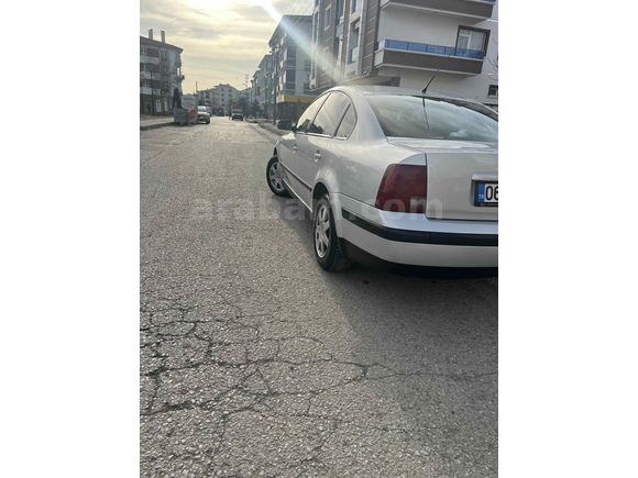 Sahibinden Volkswagen Passat 1.8 Trendline 2000 Model 